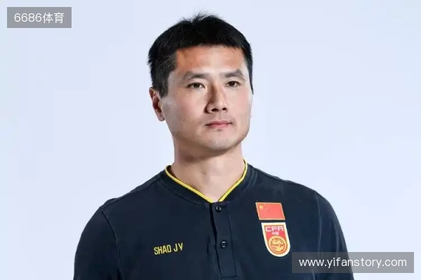 邵佳一探班U22国足重逢老友 9人归来鲁沪新星伤退